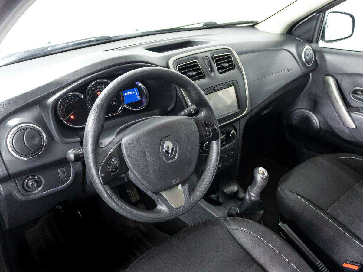 Купить Renault Sandero с пробегом. Фото: #10