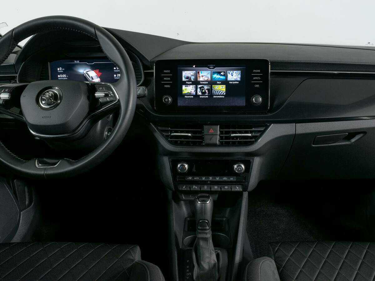 Купить Skoda Rapid с пробегом. Фото: #6