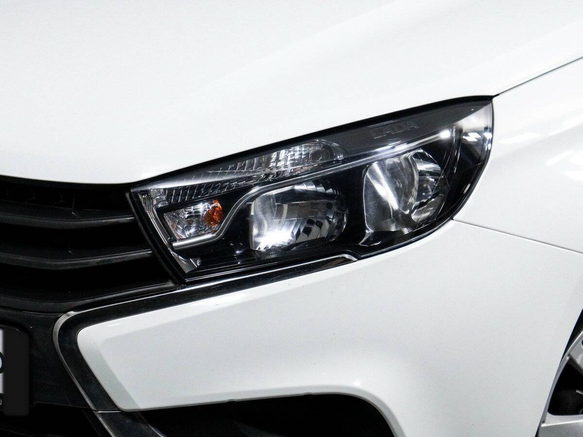Купить Lada (ВАЗ) Vesta с пробегом. Фото: #11