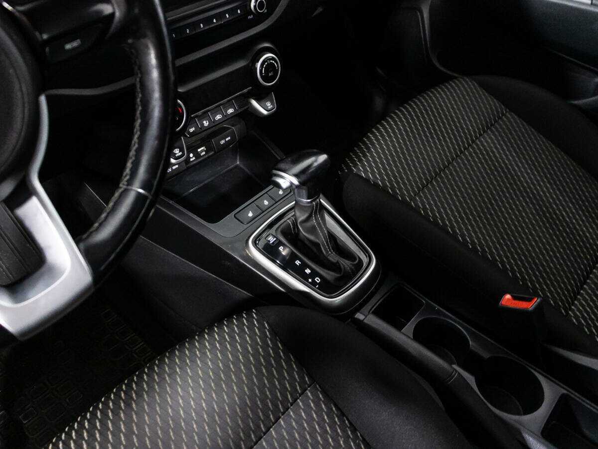 Купить Kia Rio с пробегом. Фото: #15