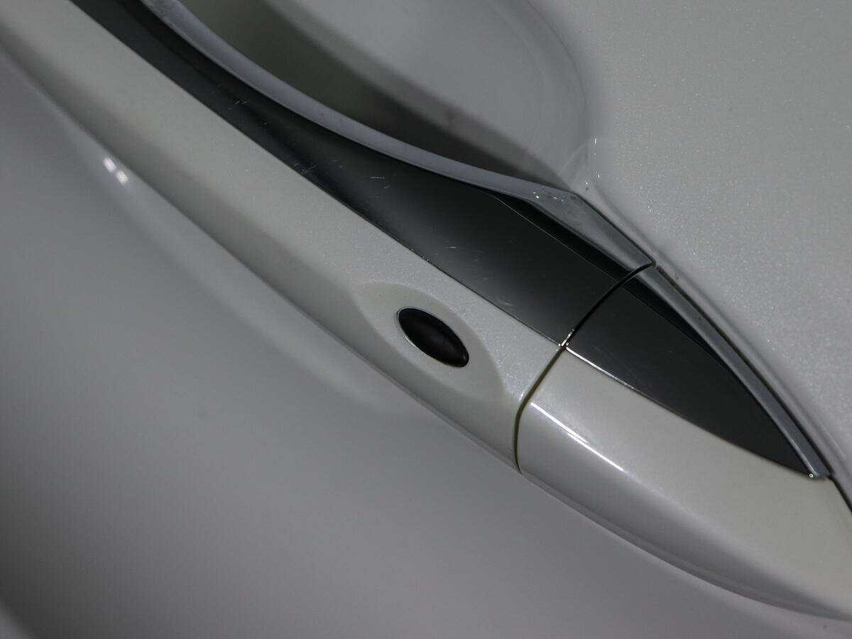 Купить JAC J7 с пробегом. Фото: #17