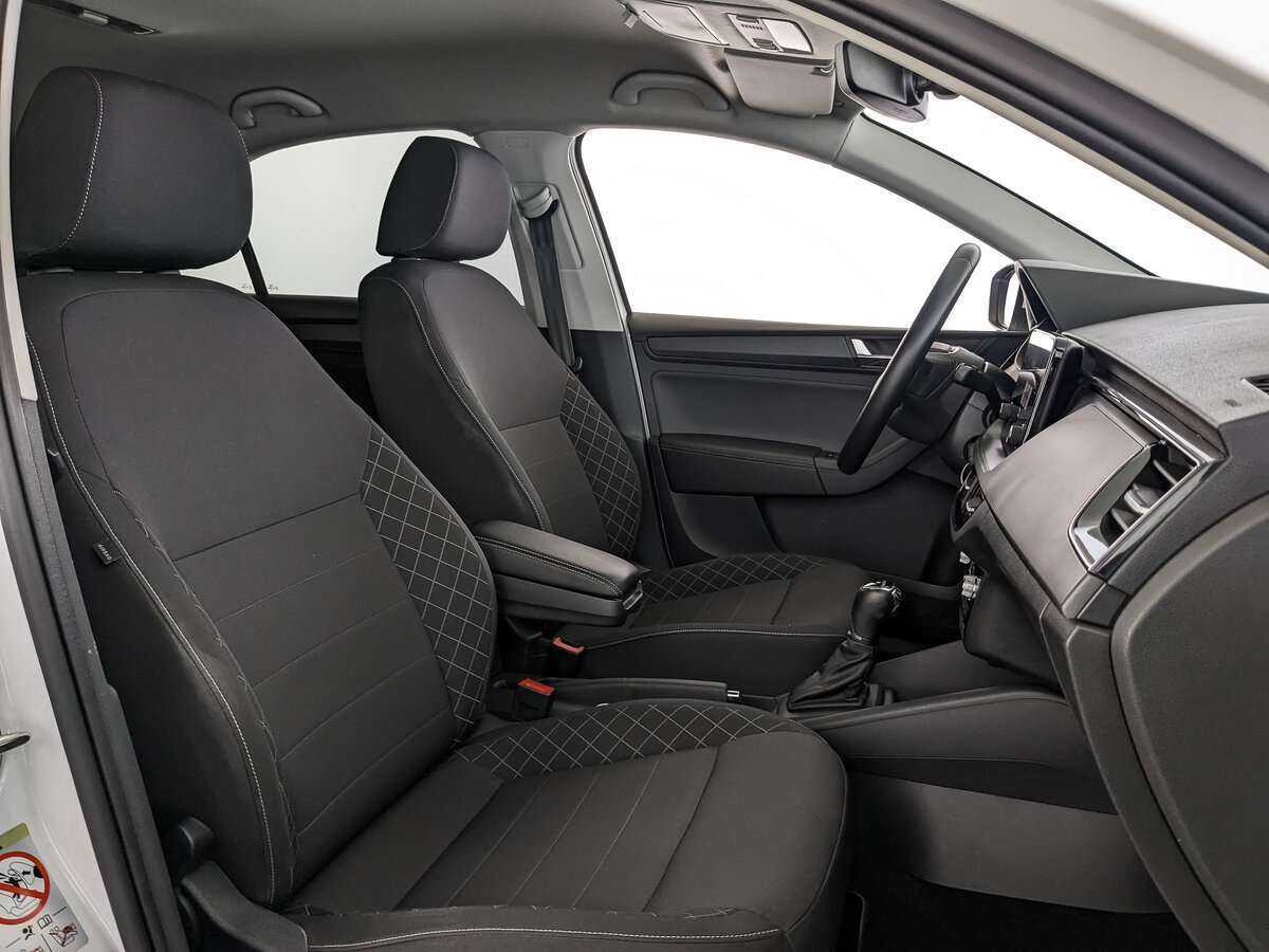 Купить Skoda Rapid с пробегом. Фото: #19