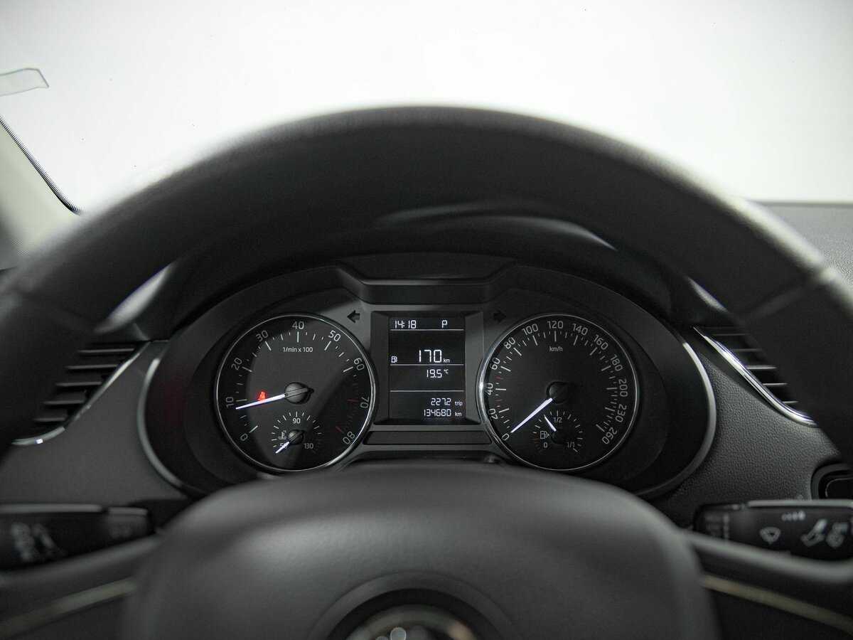 Купить Skoda Octavia с пробегом. Фото: #5