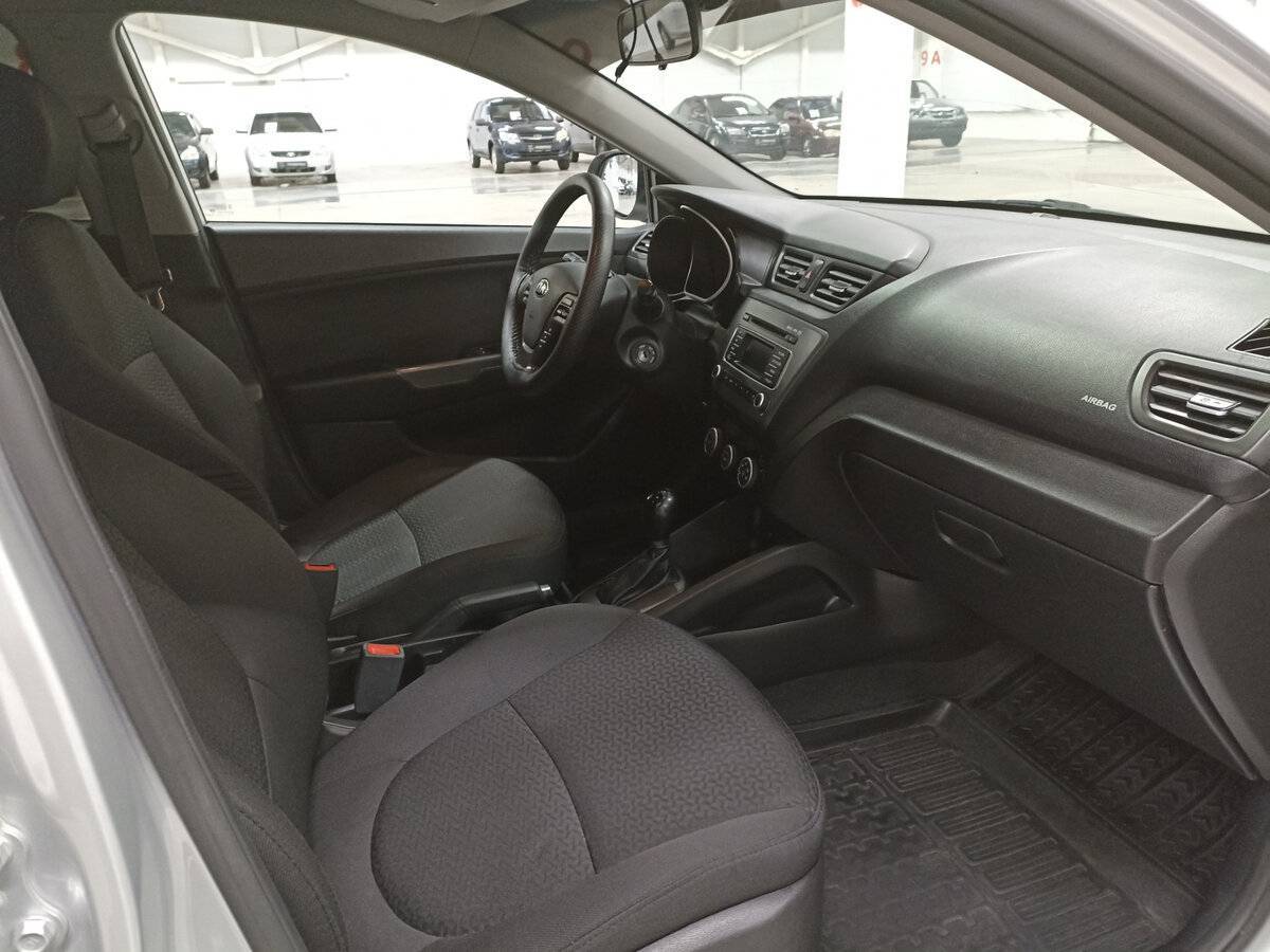 Купить Kia Rio с пробегом. Фото: #10