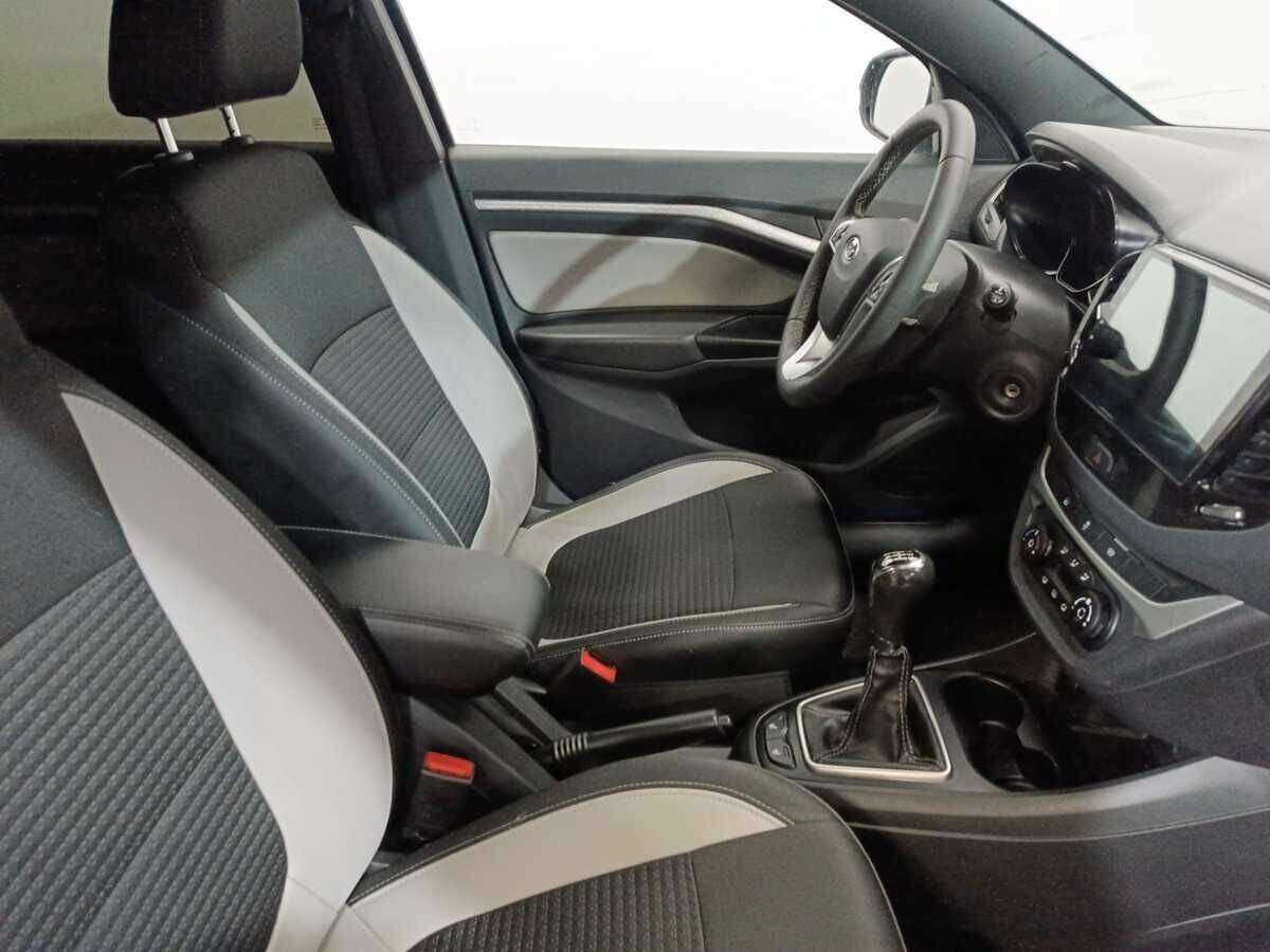 Купить Lada (ВАЗ) Vesta с пробегом. Фото: #9