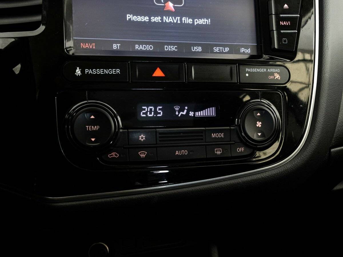 Купить Mitsubishi Outlander с пробегом. Фото: #12