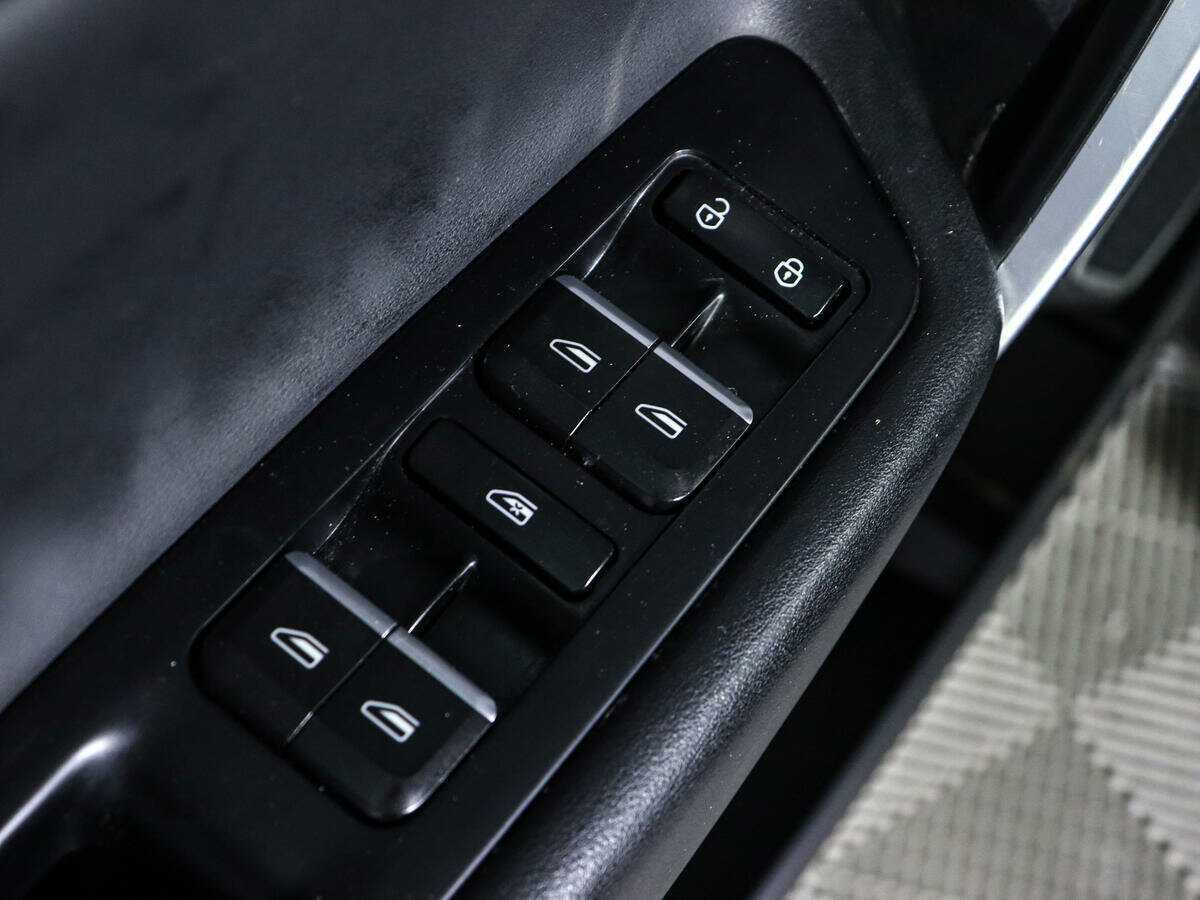 Купить Geely Atlas с пробегом. Фото: #17