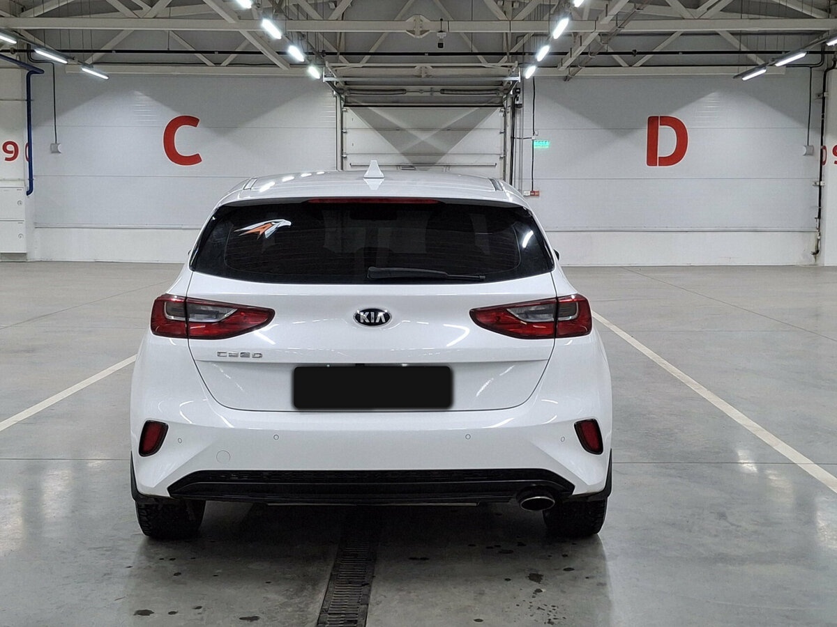 Купить Kia Ceed с пробегом. Фото: #5