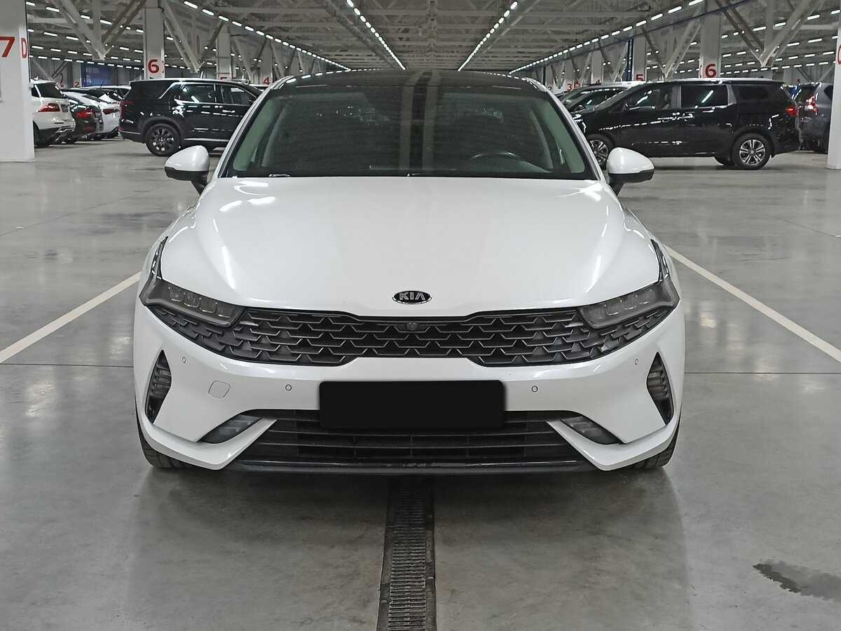 Купить Kia K5 с пробегом. Фото: #1