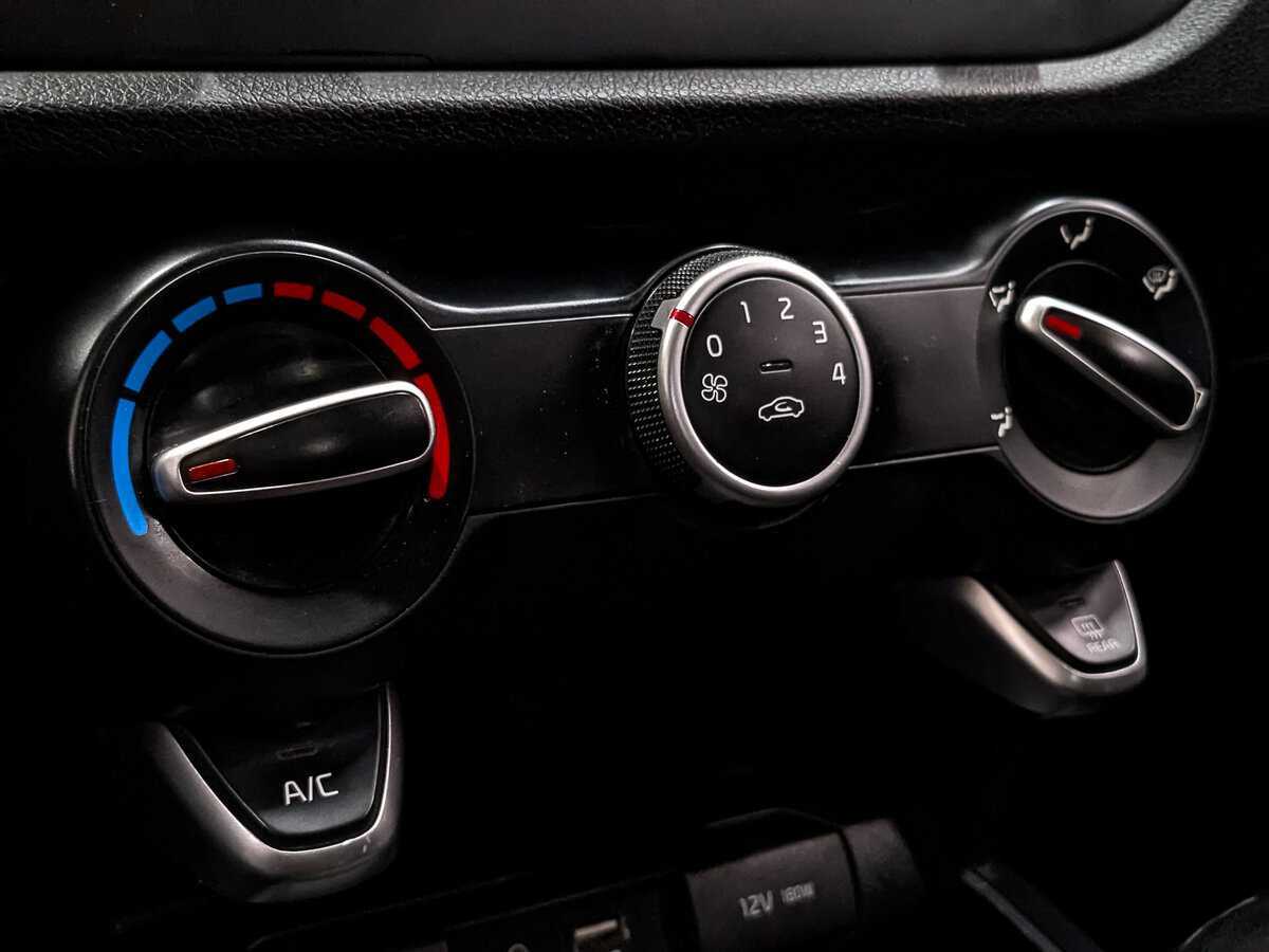 Купить Kia Rio с пробегом. Фото: #17