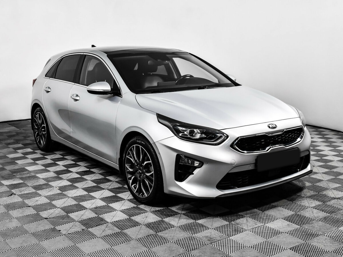 Купить Kia Ceed с пробегом. Фото: #2
