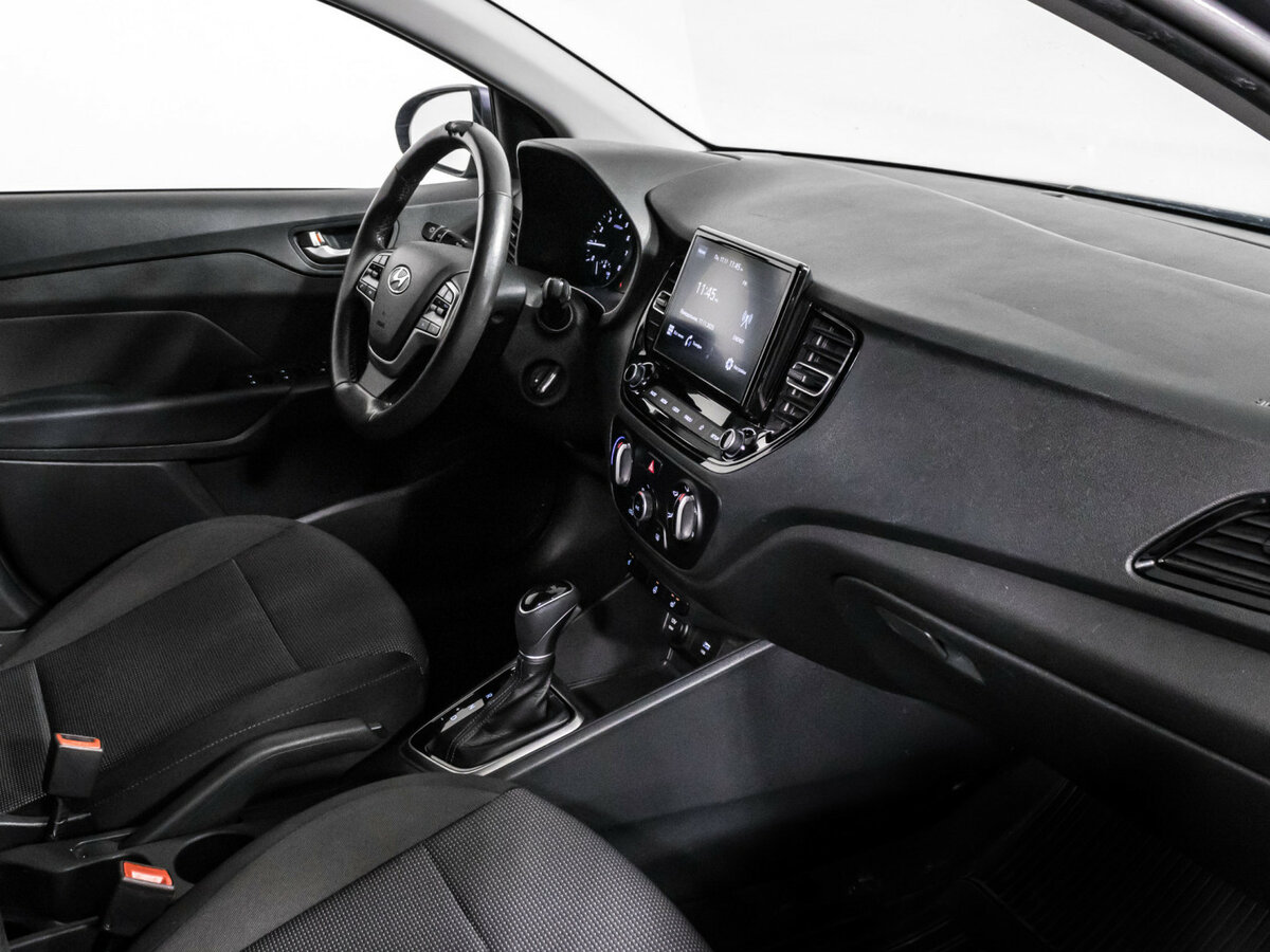 Купить Hyundai Solaris с пробегом. Фото: #8