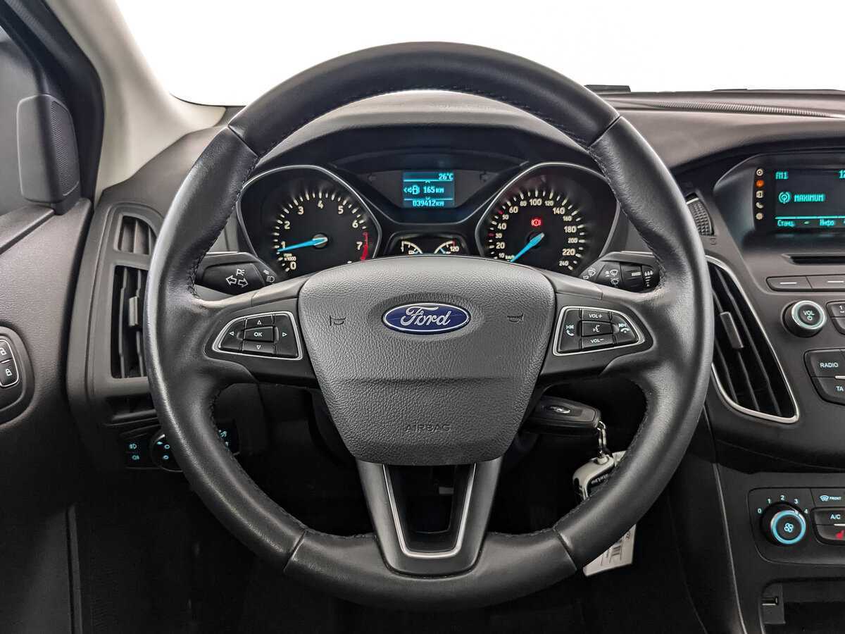 Купить Ford Focus с пробегом. Фото: #17