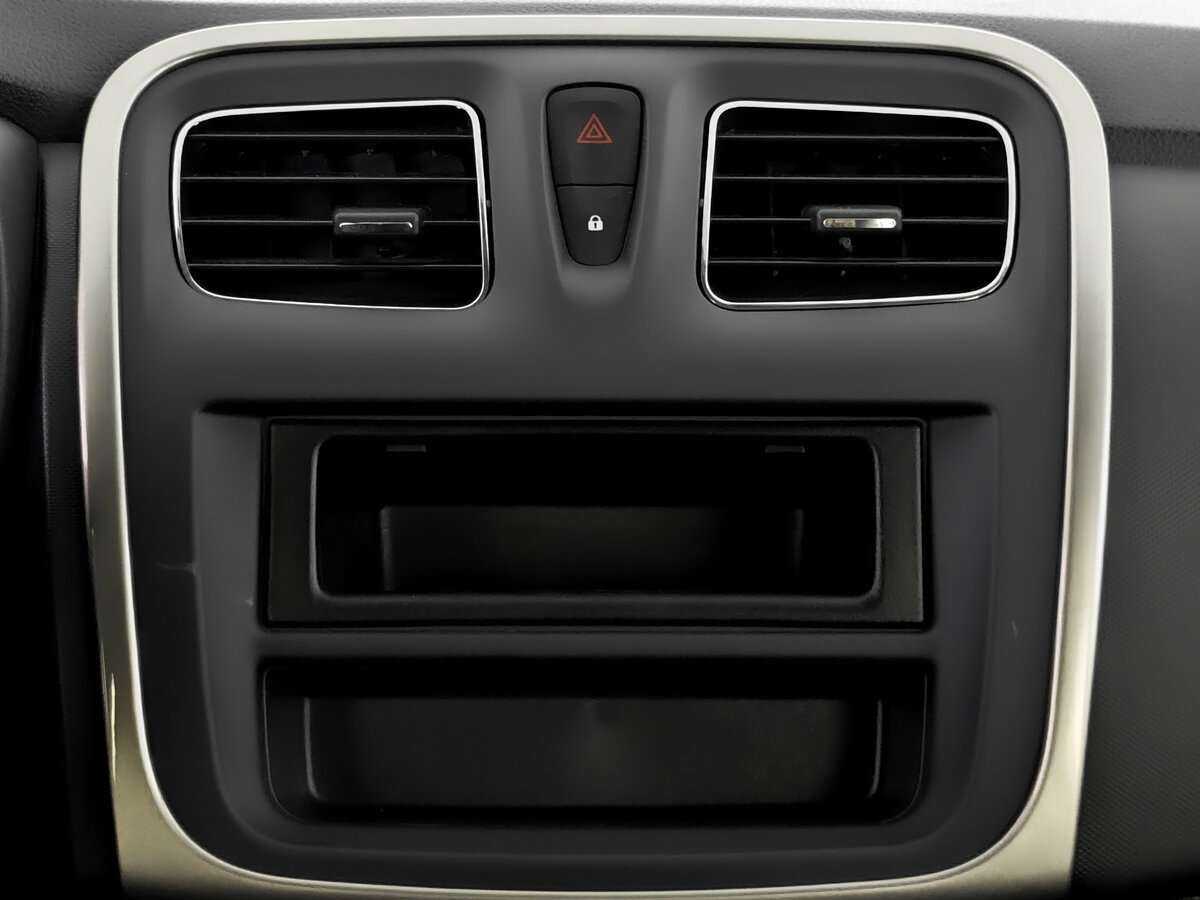 Купить Renault Sandero с пробегом. Фото: #14