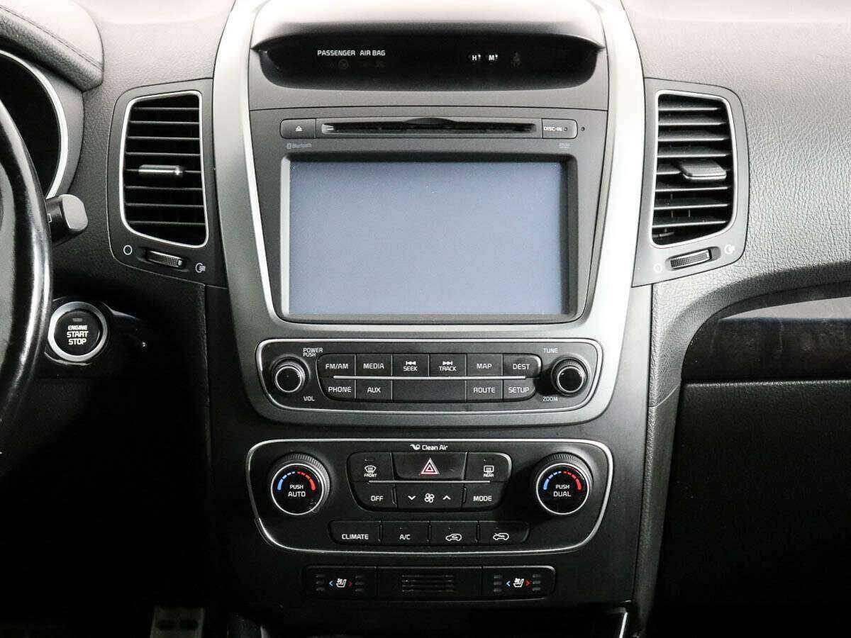 Купить Kia Sorento с пробегом. Фото: #11