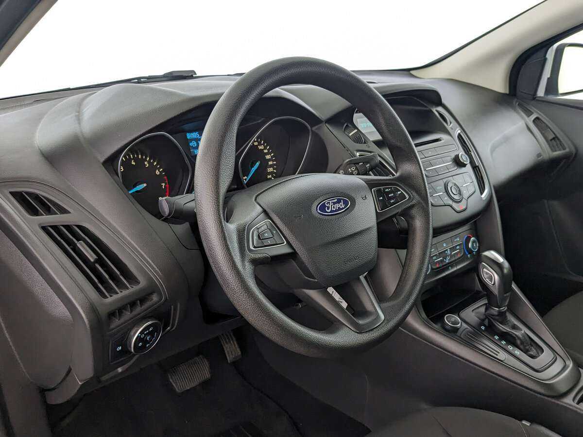 Купить Ford Focus с пробегом. Фото: #10