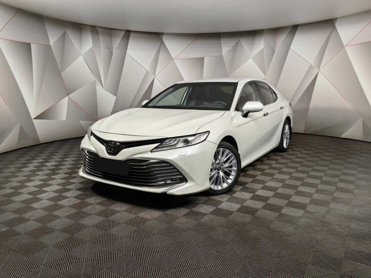 Купить Toyota Camry с пробегом. Посмотреть фото