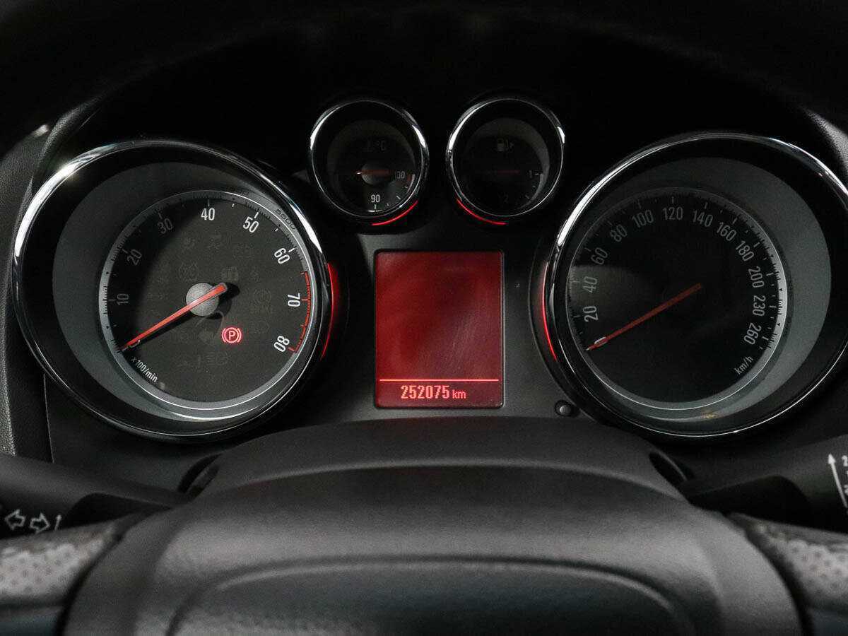 Купить Opel Astra с пробегом. Фото: #11