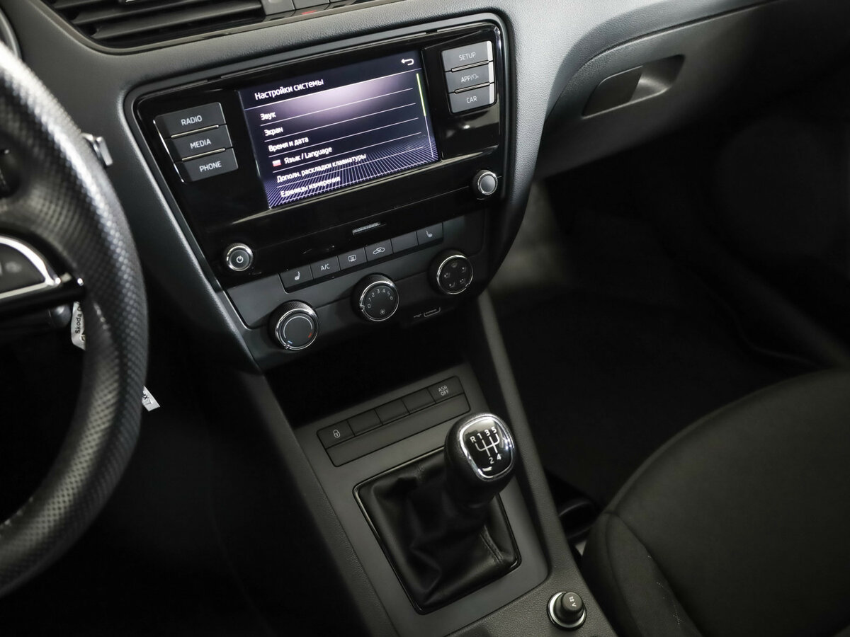 Купить Skoda Octavia с пробегом. Фото: #16