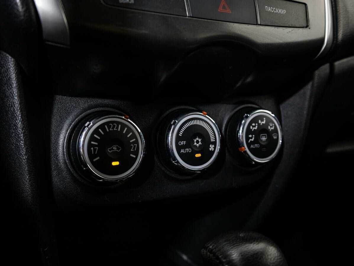 Купить Mitsubishi ASX с пробегом. Фото: #15