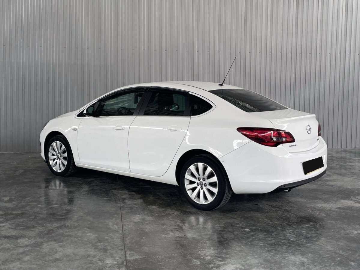Купить Opel Astra с пробегом. Фото: #6