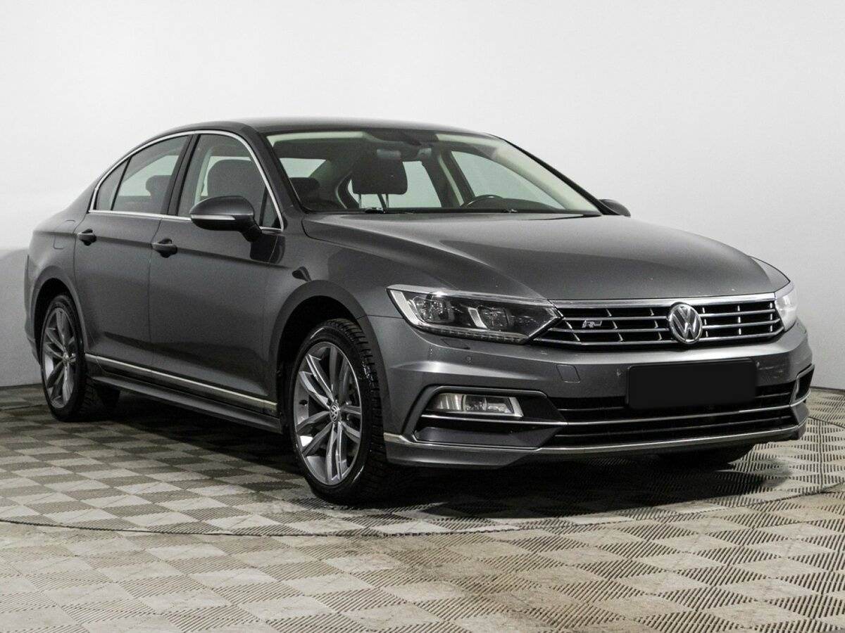 Купить Volkswagen Passat с пробегом. Фото: #2