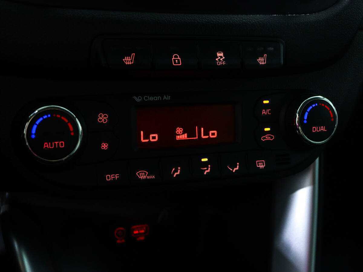 Купить Kia Ceed с пробегом. Фото: #14