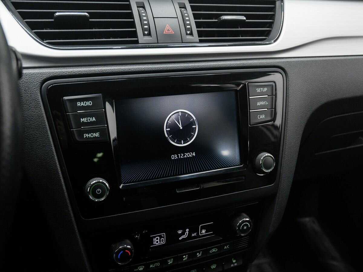 Купить Skoda Rapid с пробегом. Фото: #19