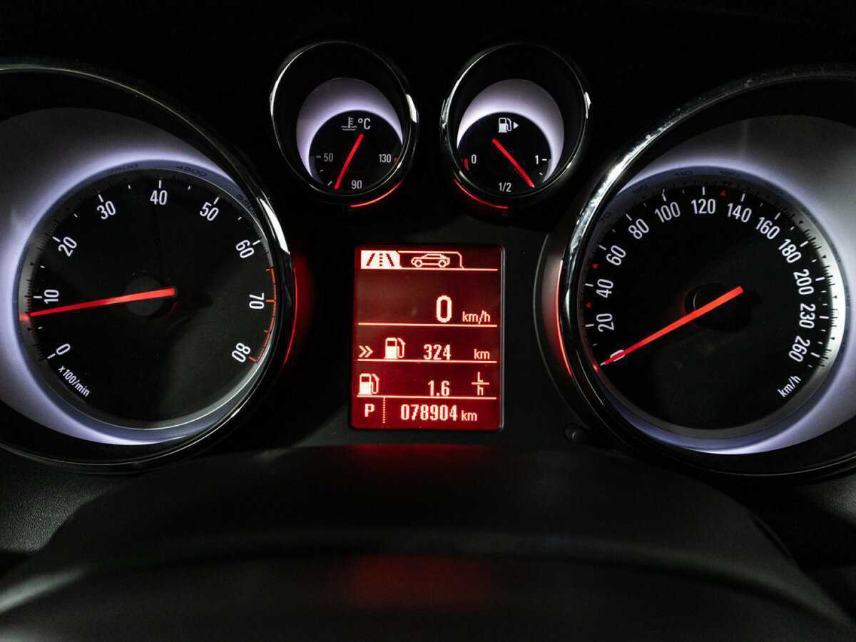 Купить Opel Astra с пробегом. Фото: #11