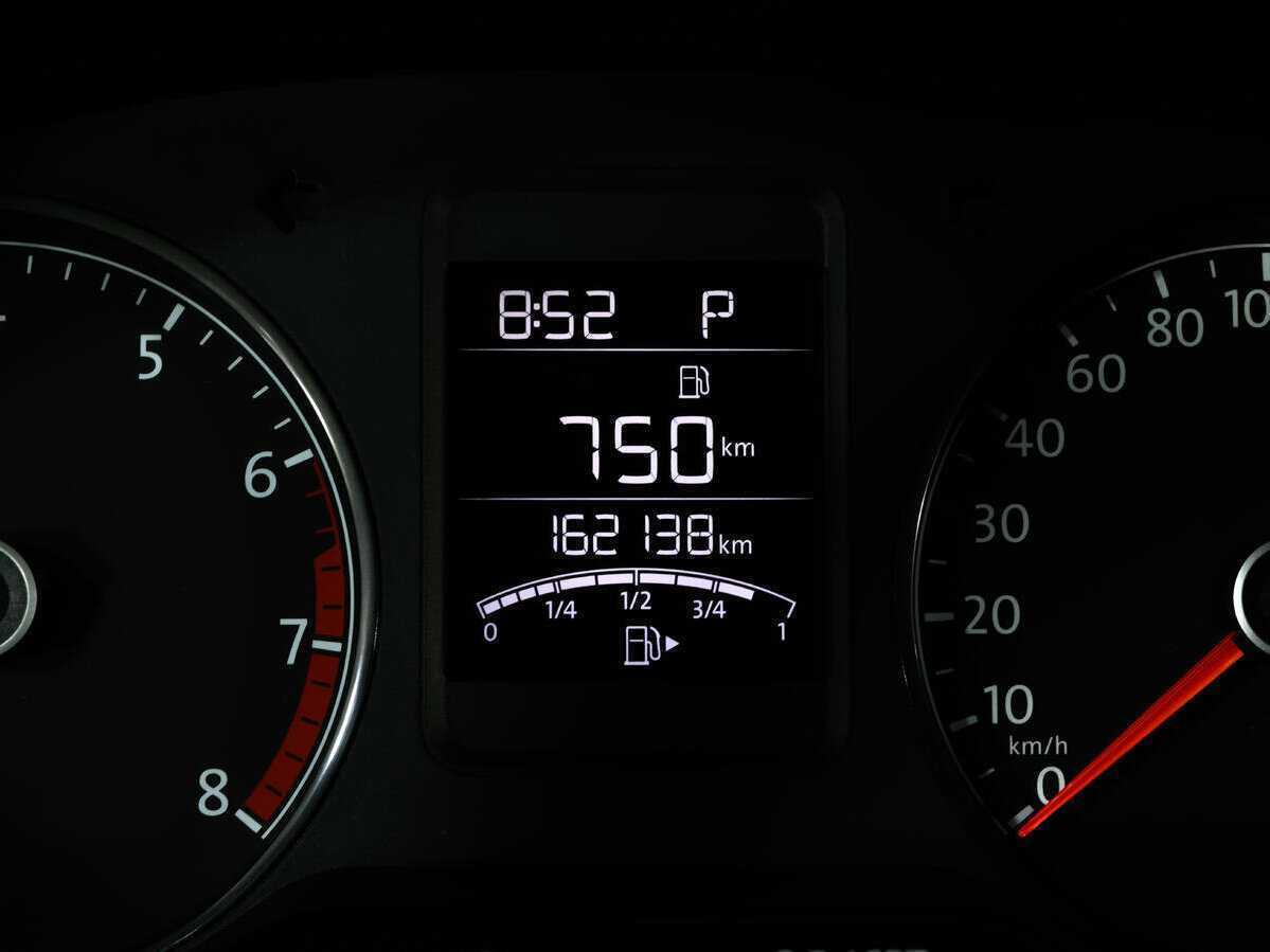 Купить Volkswagen Polo с пробегом. Фото: #13