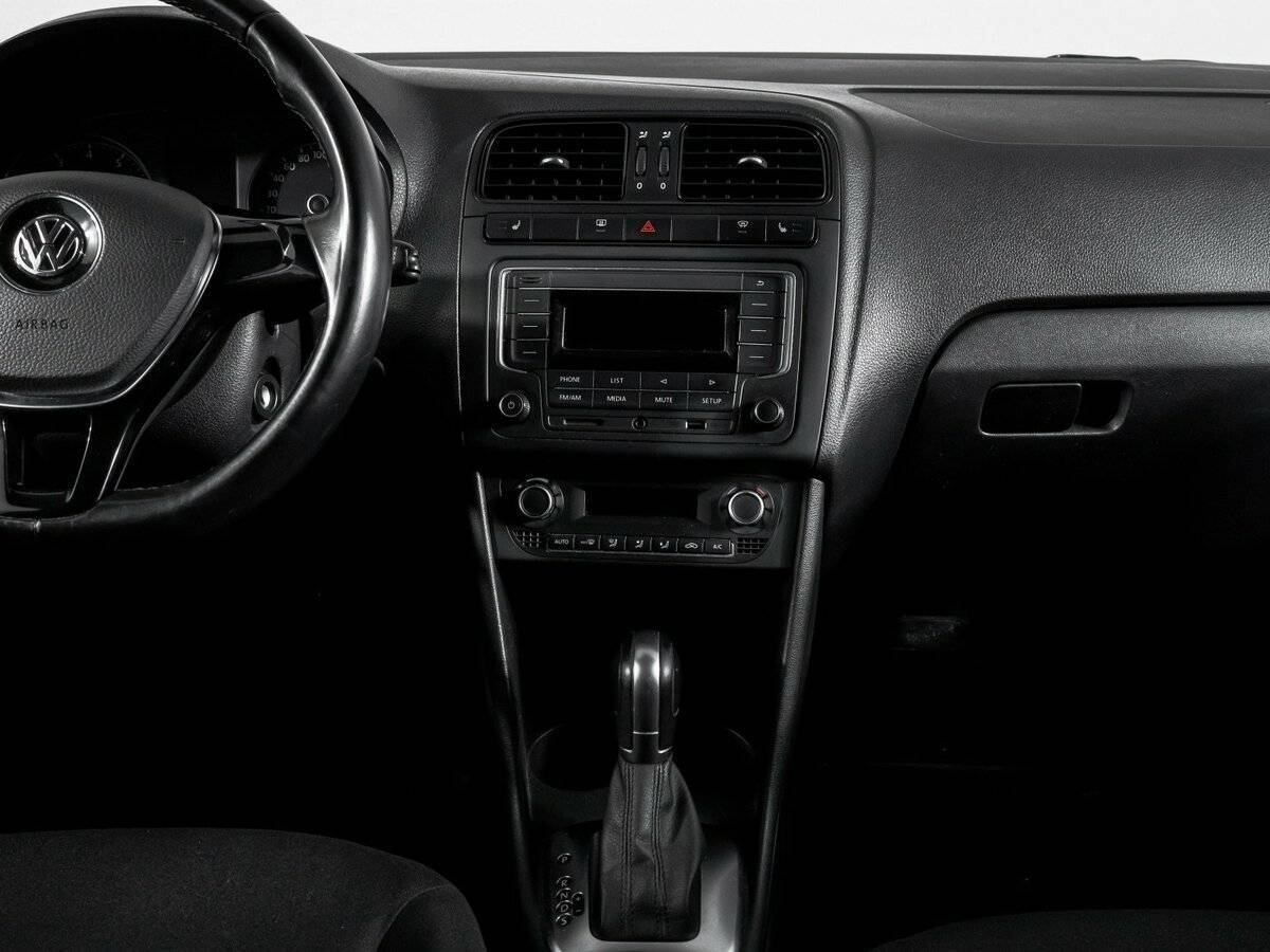 Купить Volkswagen Polo с пробегом. Фото: #12