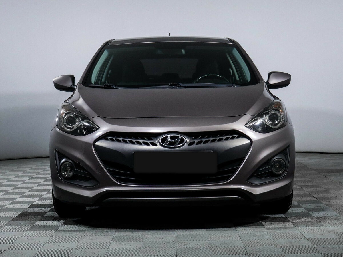 Купить Hyundai i30 с пробегом. Фото: #1