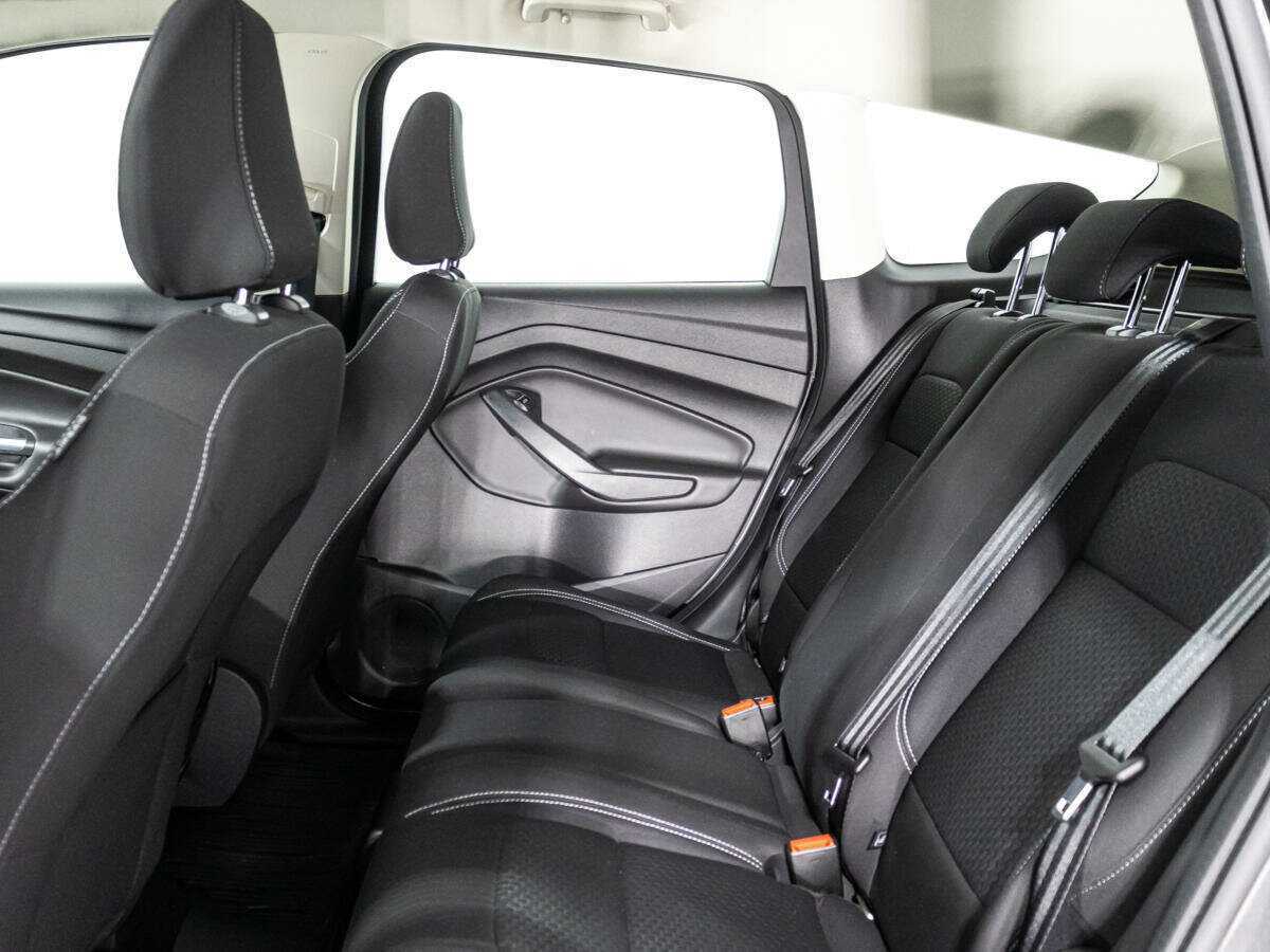 Купить Ford Kuga с пробегом. Фото: #9