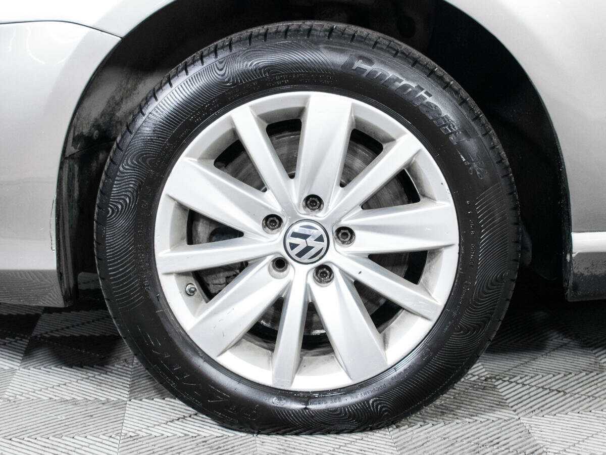 Купить Volkswagen Passat с пробегом. Фото: #15