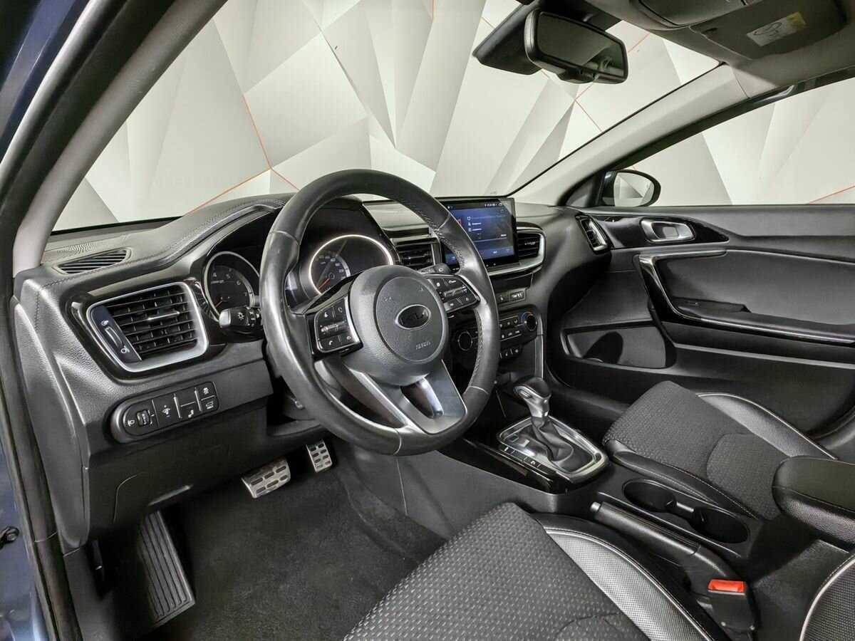 Купить Kia Ceed с пробегом. Фото: #10