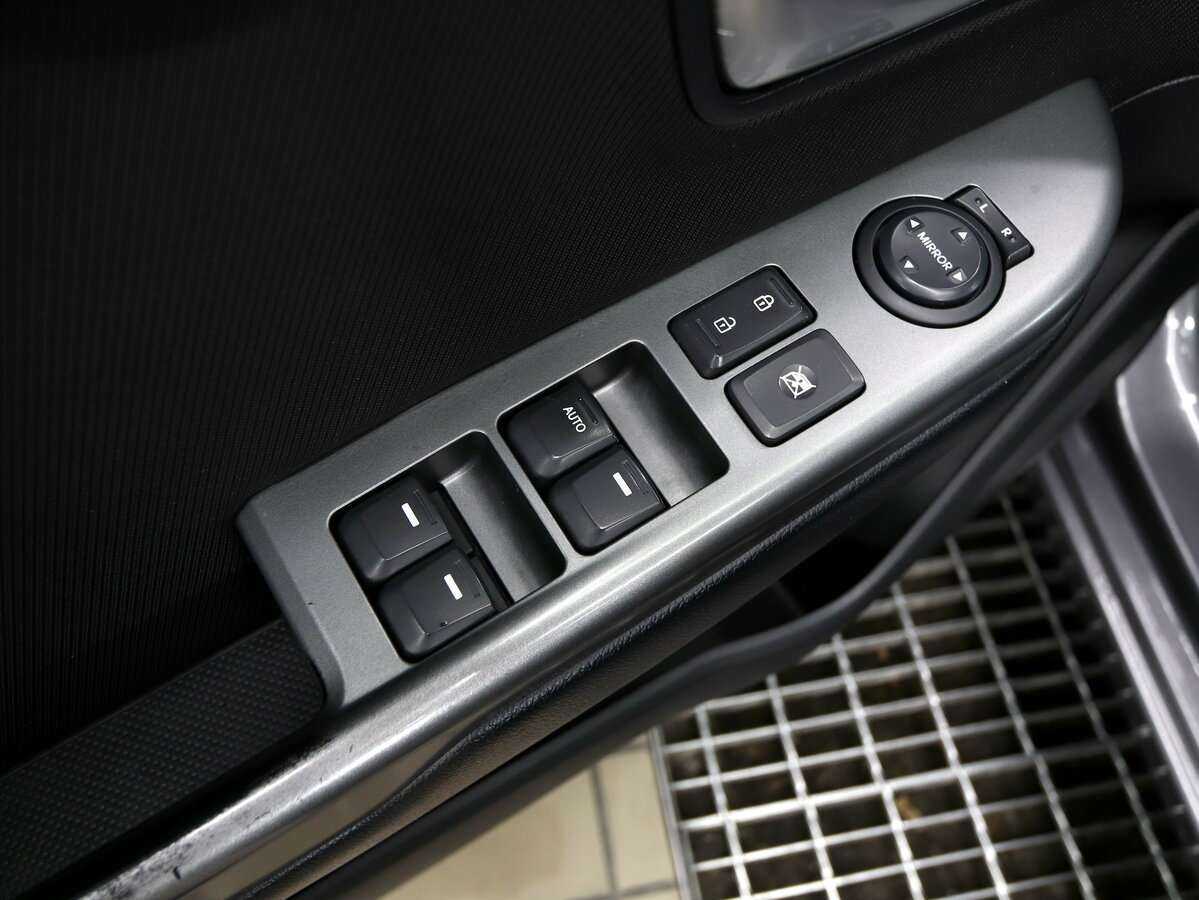 Купить Kia Rio с пробегом. Фото: #15