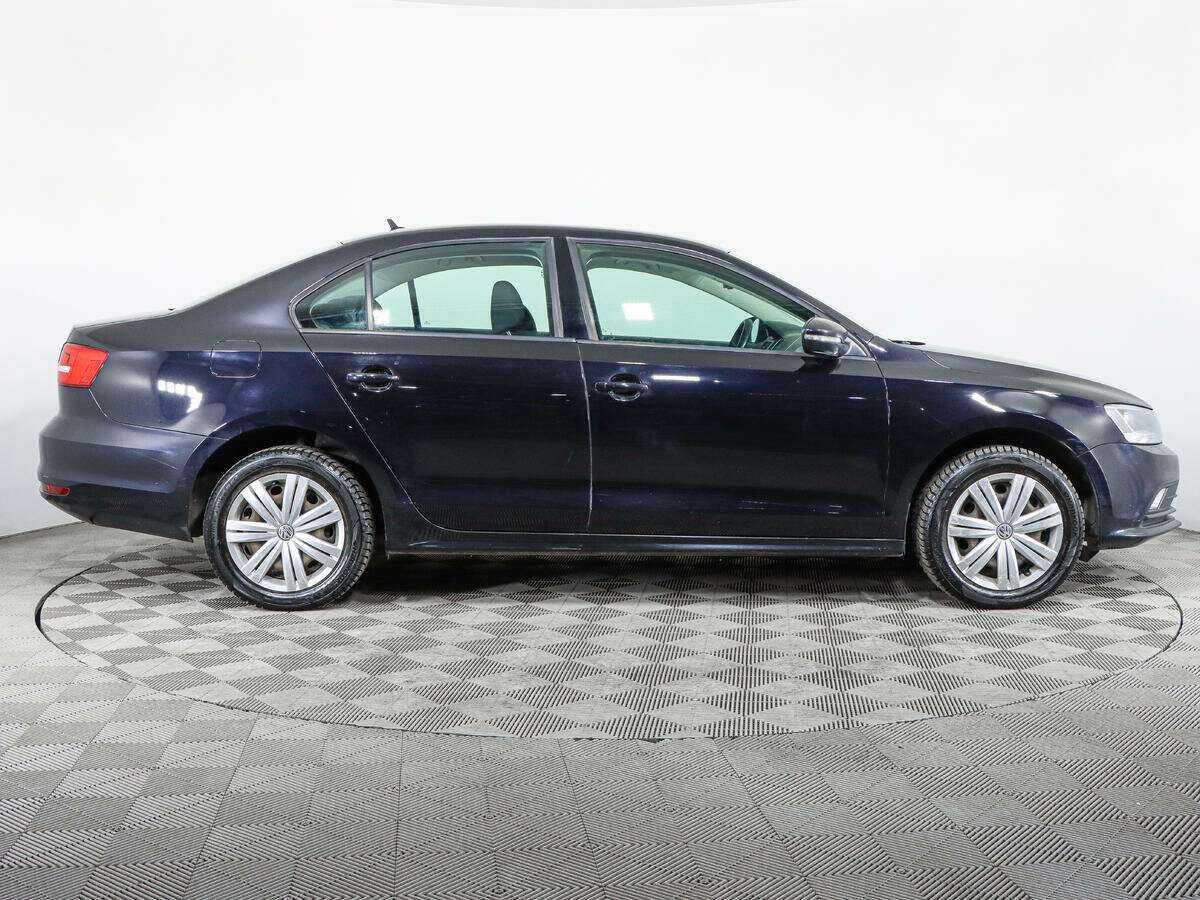 Купить Volkswagen Jetta с пробегом. Фото: #3