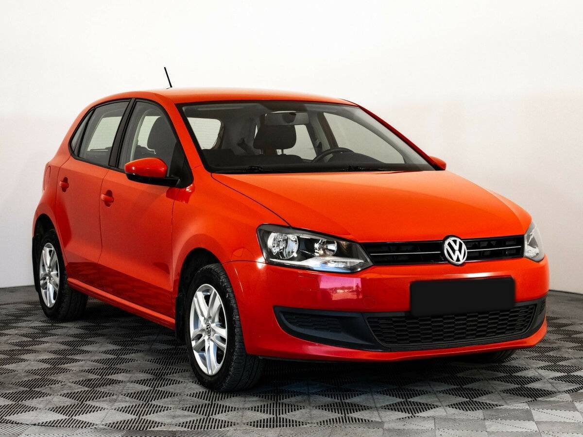 Купить Volkswagen Polo с пробегом. Фото: #2