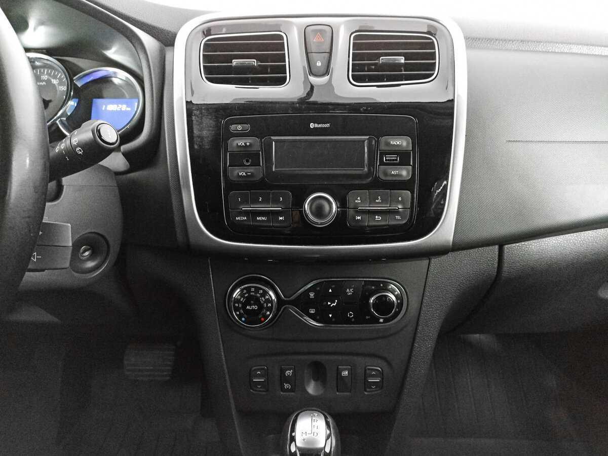 Купить Renault Sandero с пробегом. Фото: #13