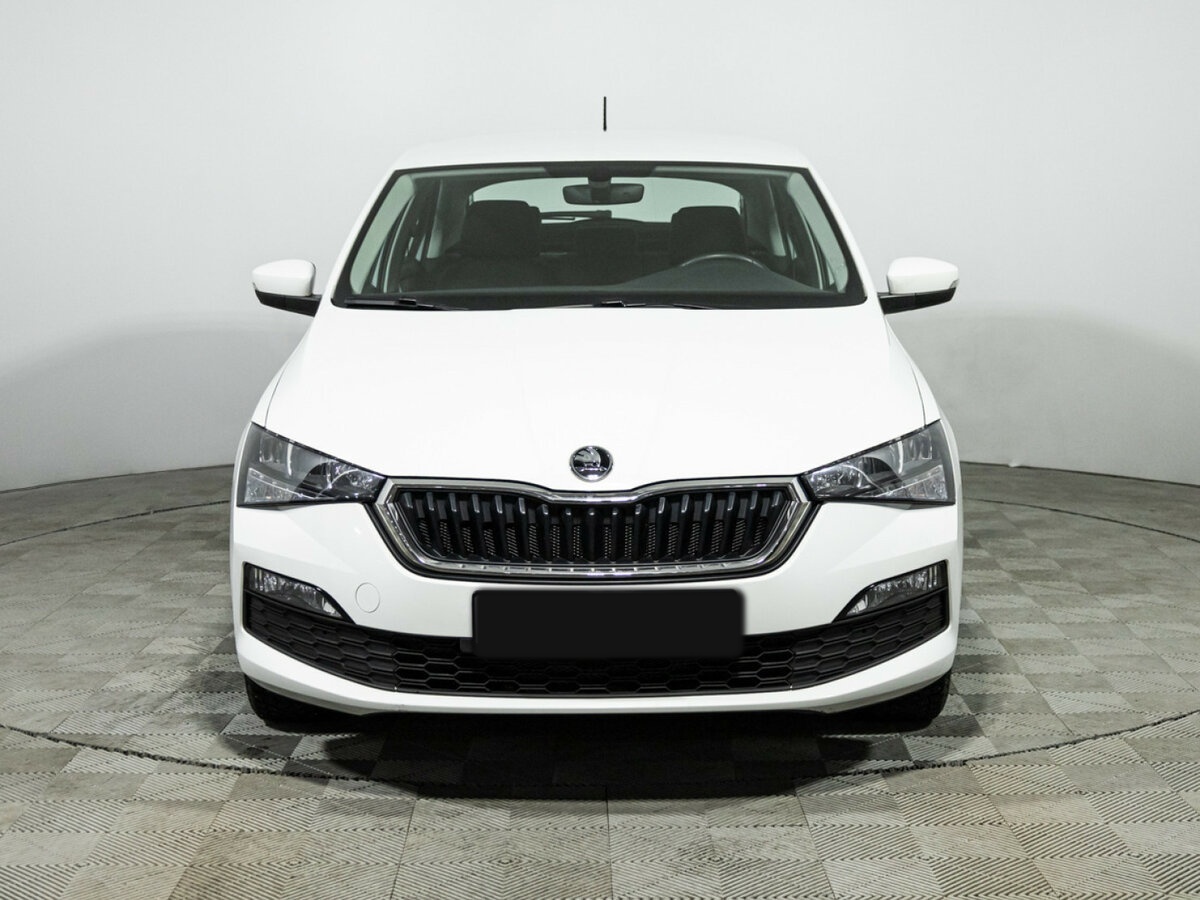 Купить Skoda Rapid с пробегом. Фото: #1