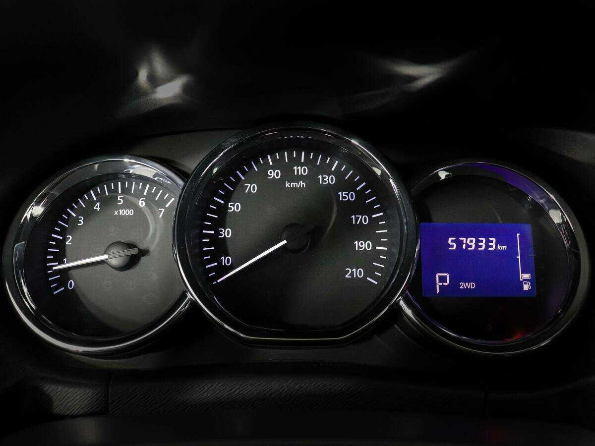 Купить Nissan Terrano с пробегом. Фото: #9