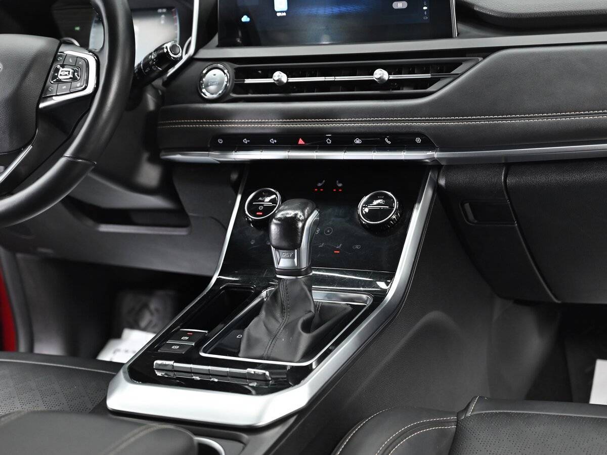 Купить Chery Tiggo 8 с пробегом. Фото: #10