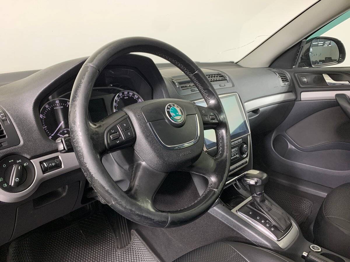 Купить Skoda Octavia с пробегом. Фото: #10