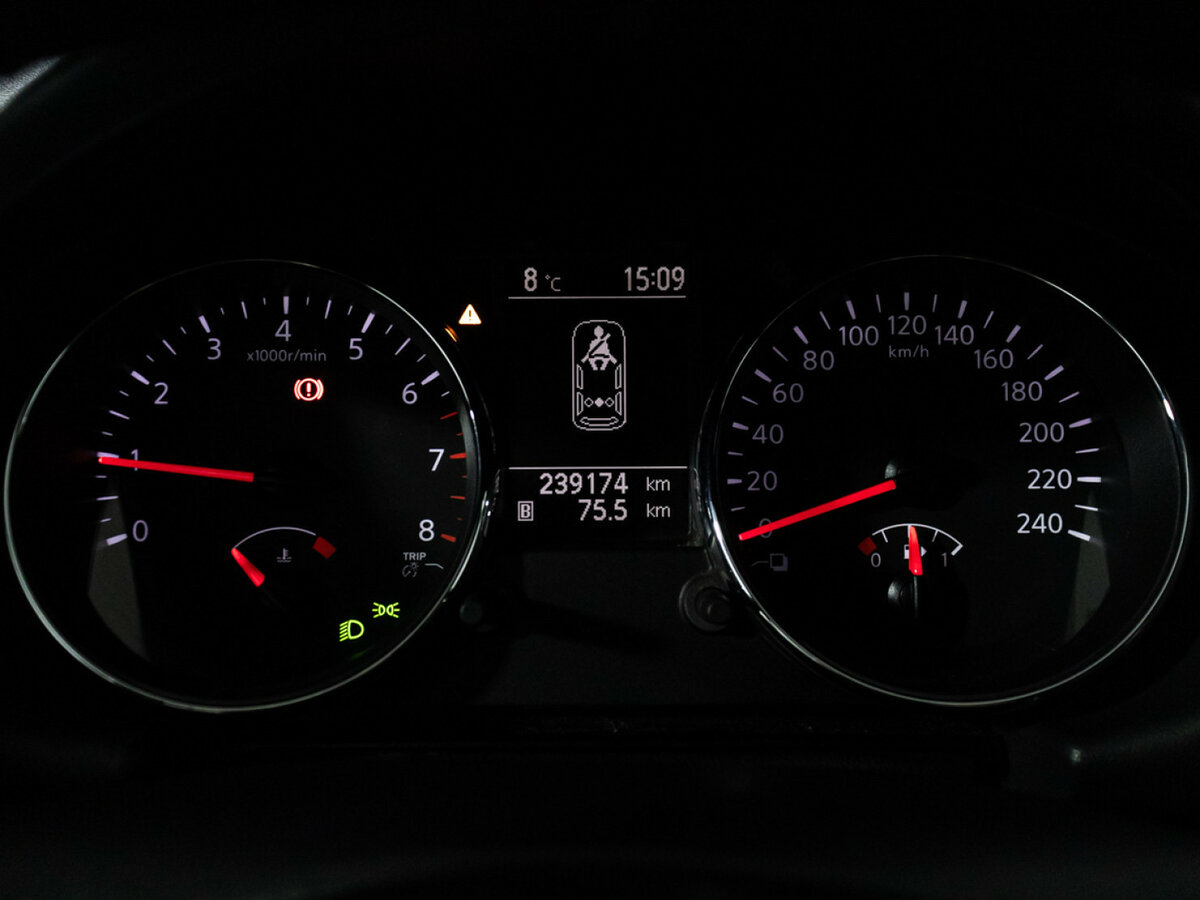 Купить Nissan Qashqai+2 с пробегом. Фото: #10