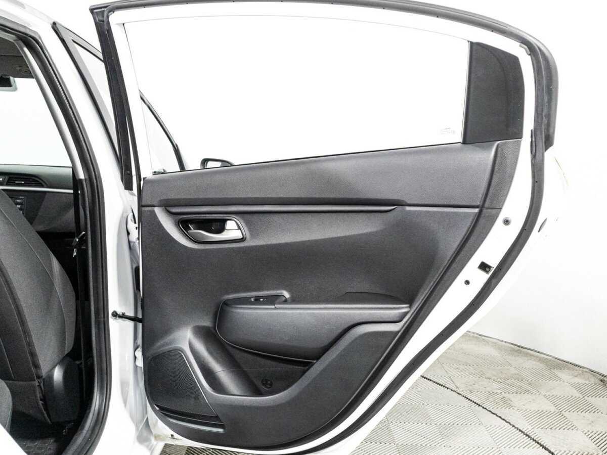 Купить Kia Rio с пробегом. Фото: #26