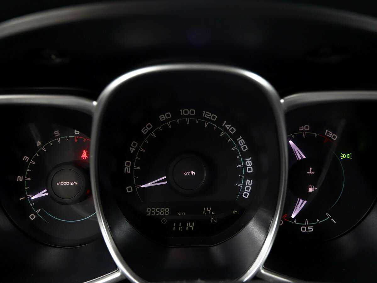 Купить Lada (ВАЗ) Vesta с пробегом. Фото: #18