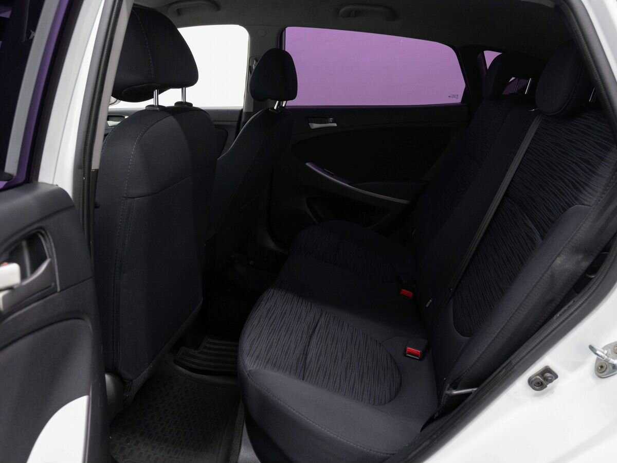 Купить Hyundai Solaris с пробегом. Фото: #8