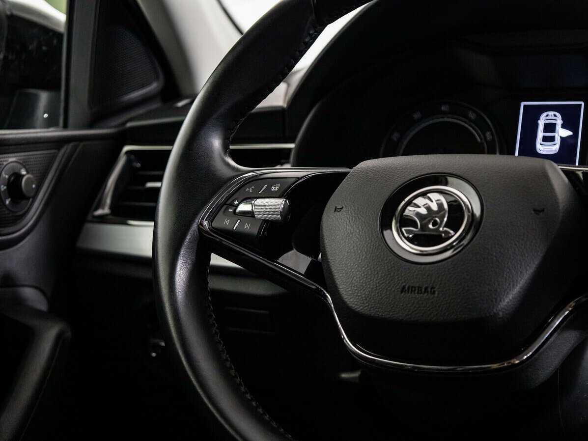 Купить Skoda Rapid с пробегом. Фото: #14