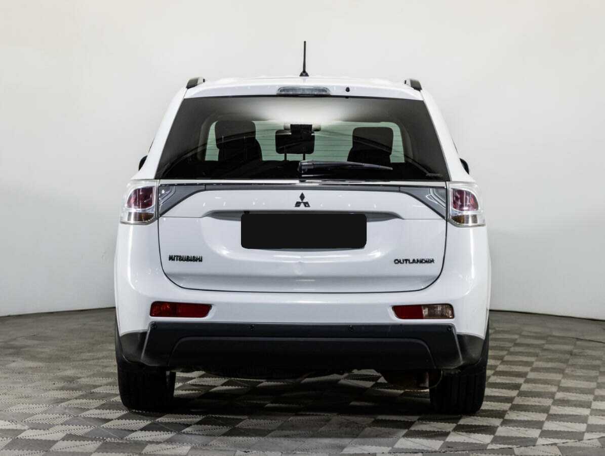 Купить Mitsubishi Outlander с пробегом. Фото: #5