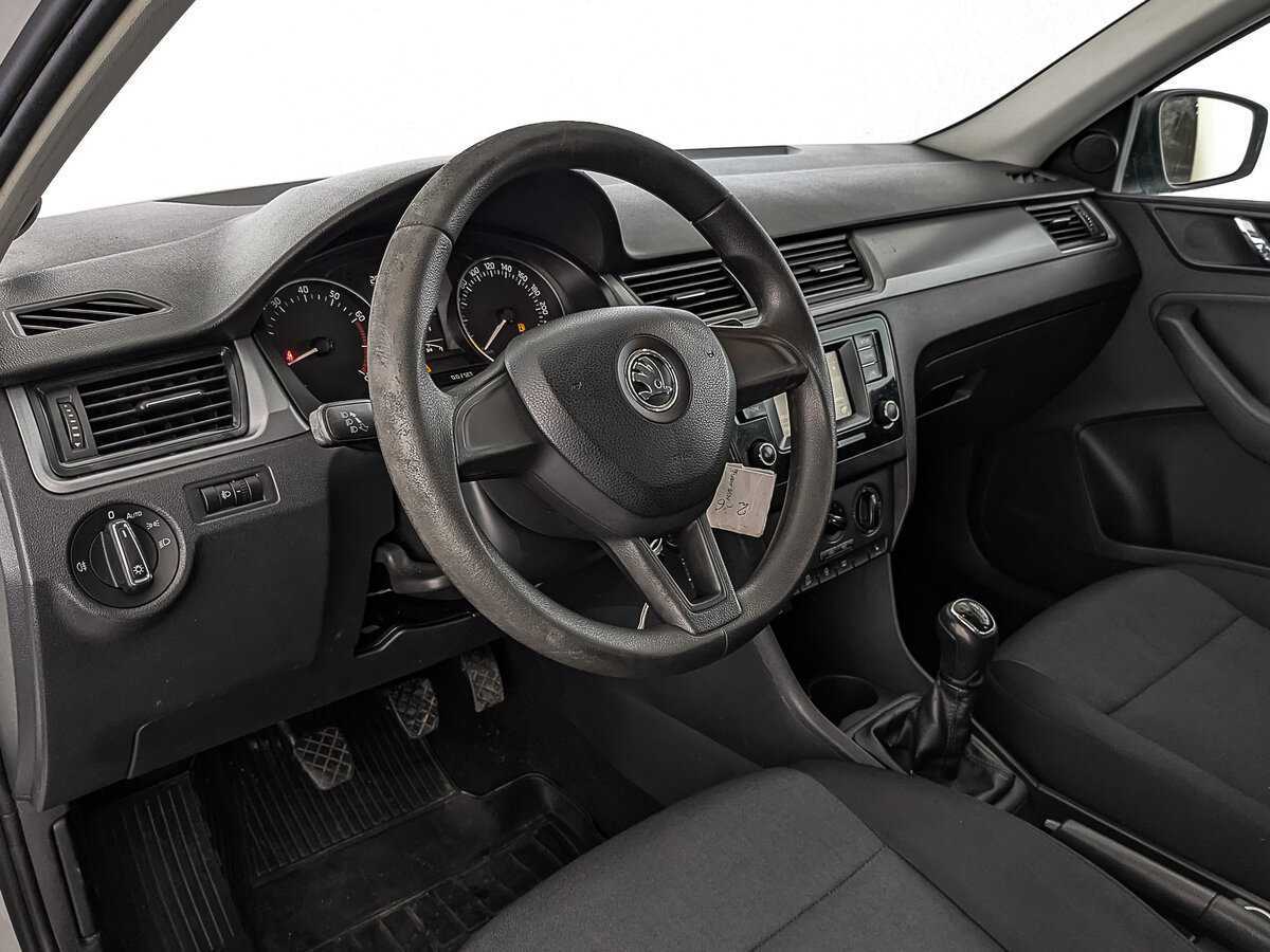 Купить Skoda Rapid с пробегом. Фото: #14